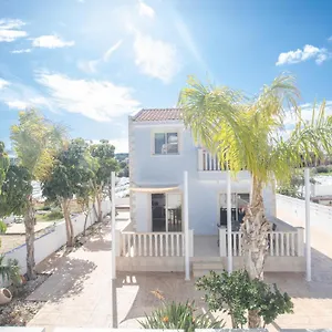  Вилла Tonia Seaview Кипр